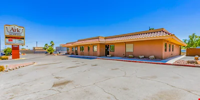 Ark Animal Clinic | Absolute NNN Investment — Sale in Las Vegas, NV, photo 3 of 8