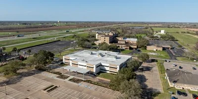 2100 Regional Medical Dr — Lease in Wharton, TX, photo 4 of 8