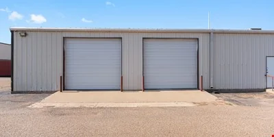 6104 45th St - Newly Renovated Industrial Flex Property — Lease in Lubbock, TX, photo 7 of 8