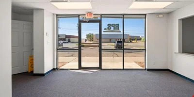 6104 45th St - Newly Renovated Industrial Flex Property — Lease in Lubbock, TX, photo 8 of 8