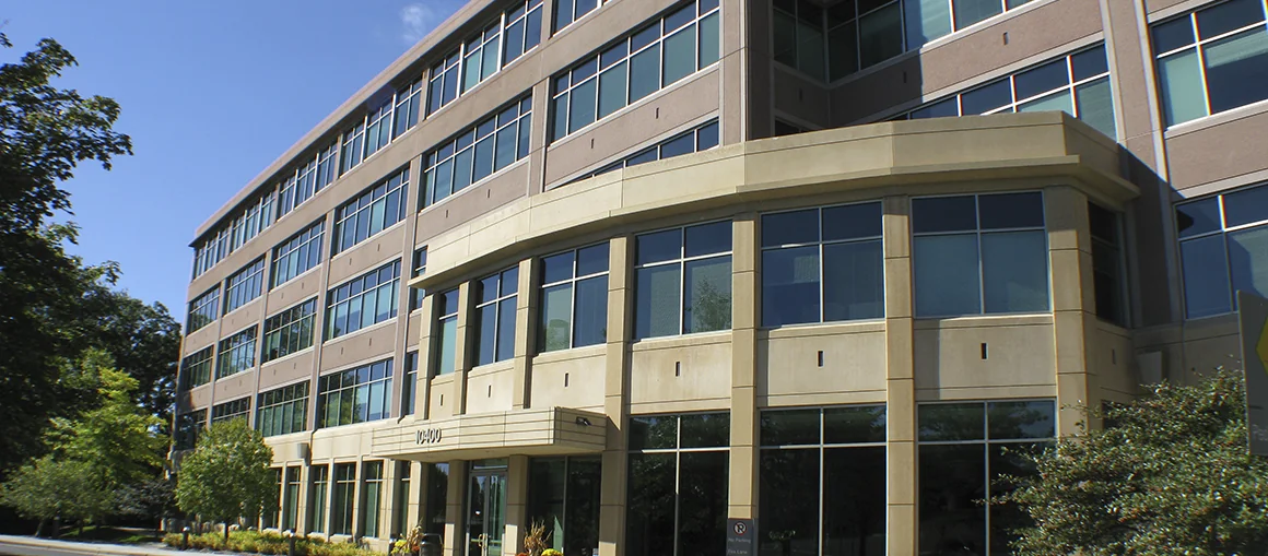 10400 Viking Drive — Lease in Eden Prairie, MN, photo 1 of 4