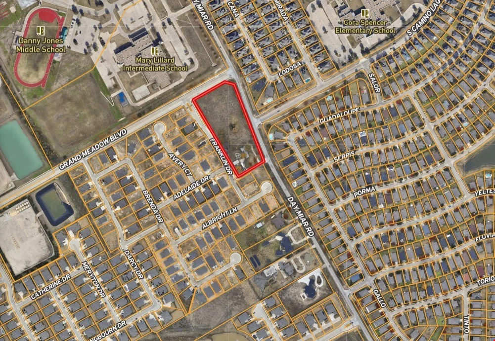 1209 Day Miar Road — Sale in Mansfield, TX, photo 1 of 8