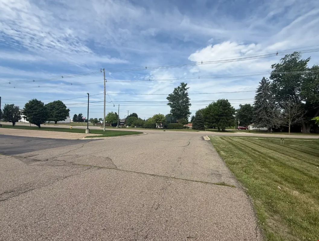 1123 S. Jefferson — Sale in Mason, MI, photo 2 of 8