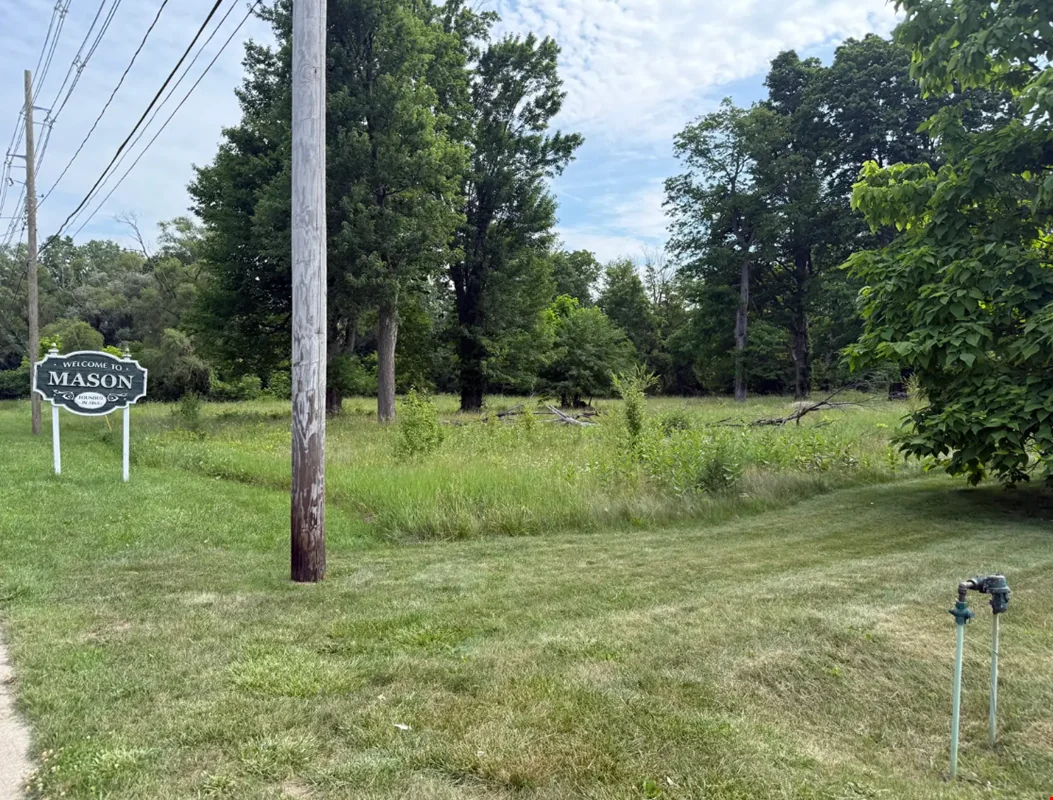 1123 S. Jefferson — Sale in Mason, MI, photo 5 of 8