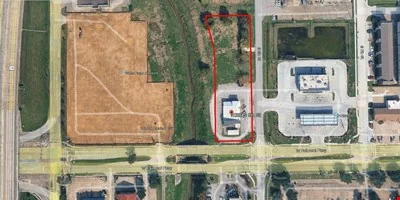 1026 8th St — Sale in La Porte, TX, photo 5 of 6