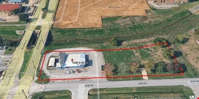 1026 8th St — Sale in La Porte, TX, photo 4 of 6