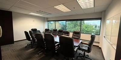 Boone Blvd Condos — Sale in Tysons, VA, photo 2 of 8