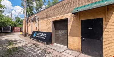 5860 NW HWy — Lease in Chicago, IL, photo 3 of 8