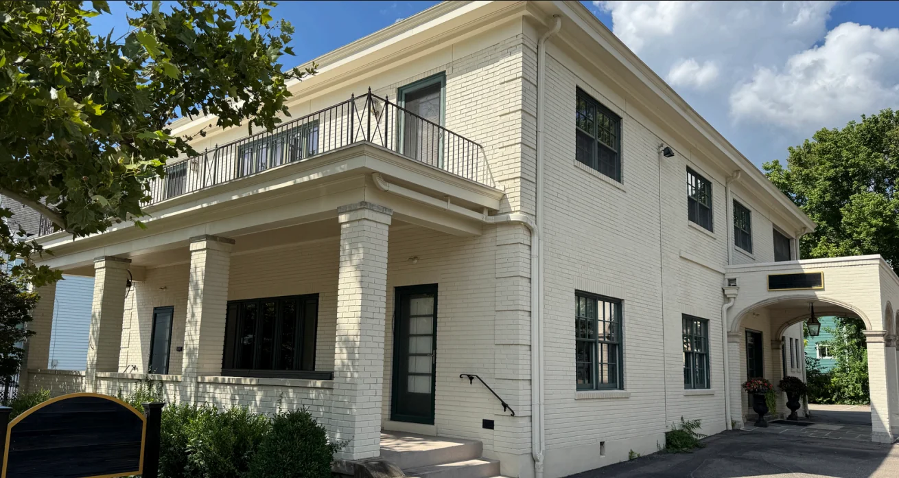 3734 Eastern Ave — Sale in Cincinnati, OH, photo 1 of 4