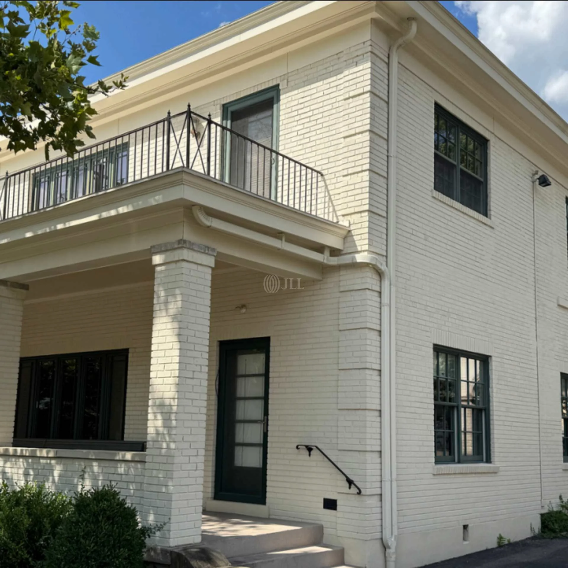 3734 Eastern Ave — Sale in Cincinnati, OH, photo 3 of 4