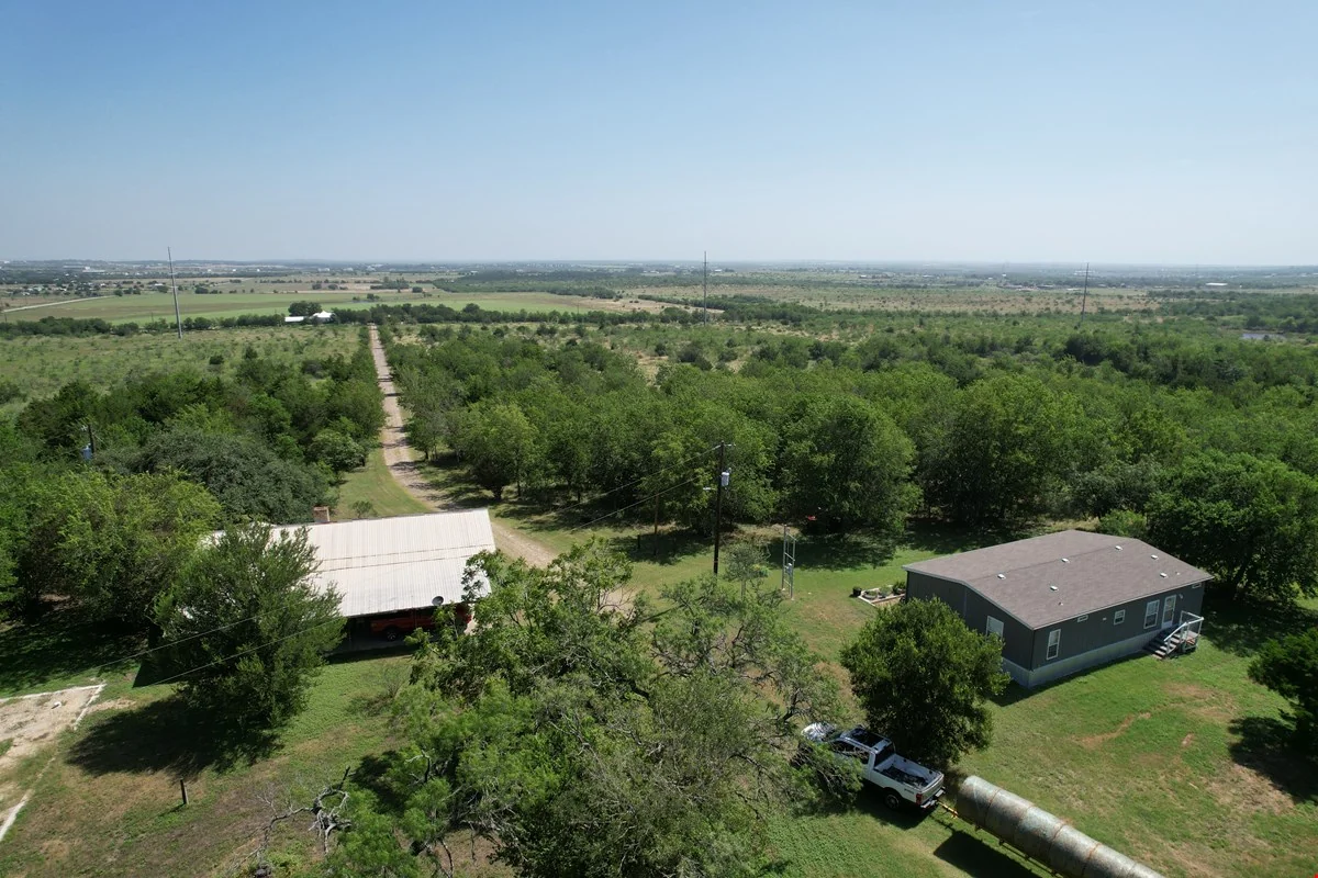 14650 Graef Rd — Sale in Creedmoor, TX, photo 5 of 8