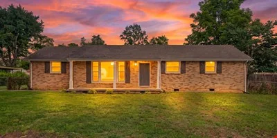 422 Burch Rd — Sale in Clarksville, TN, photo 1 of 8