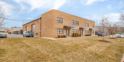 3S340 Rockwell St, Unit 201 - 2nd Floor South,… — Lease in Warrenville, IL, photo 1 of 6