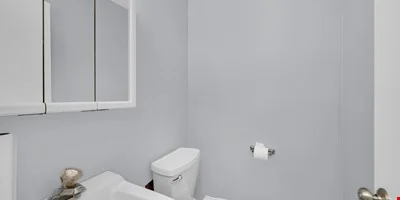 3S340 Rockwell St, Unit 201 - 2nd Floor South,… — Lease in Warrenville, IL, photo 5 of 6