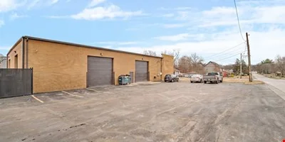 3S340 Rockwell St, Unit 201 - 2nd Floor South,… — Lease in Warrenville, IL, photo 6 of 6
