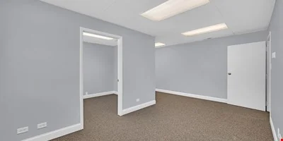 29W030 Main St, Unit 202, Warrenville, IL, 60555 — Lease in Warrenville, IL, photo 3 of 8