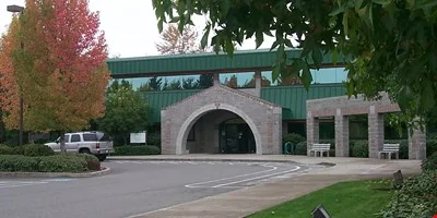 Meridian Professional Center — Lease in Puyallup, WA, photo 1 of 7