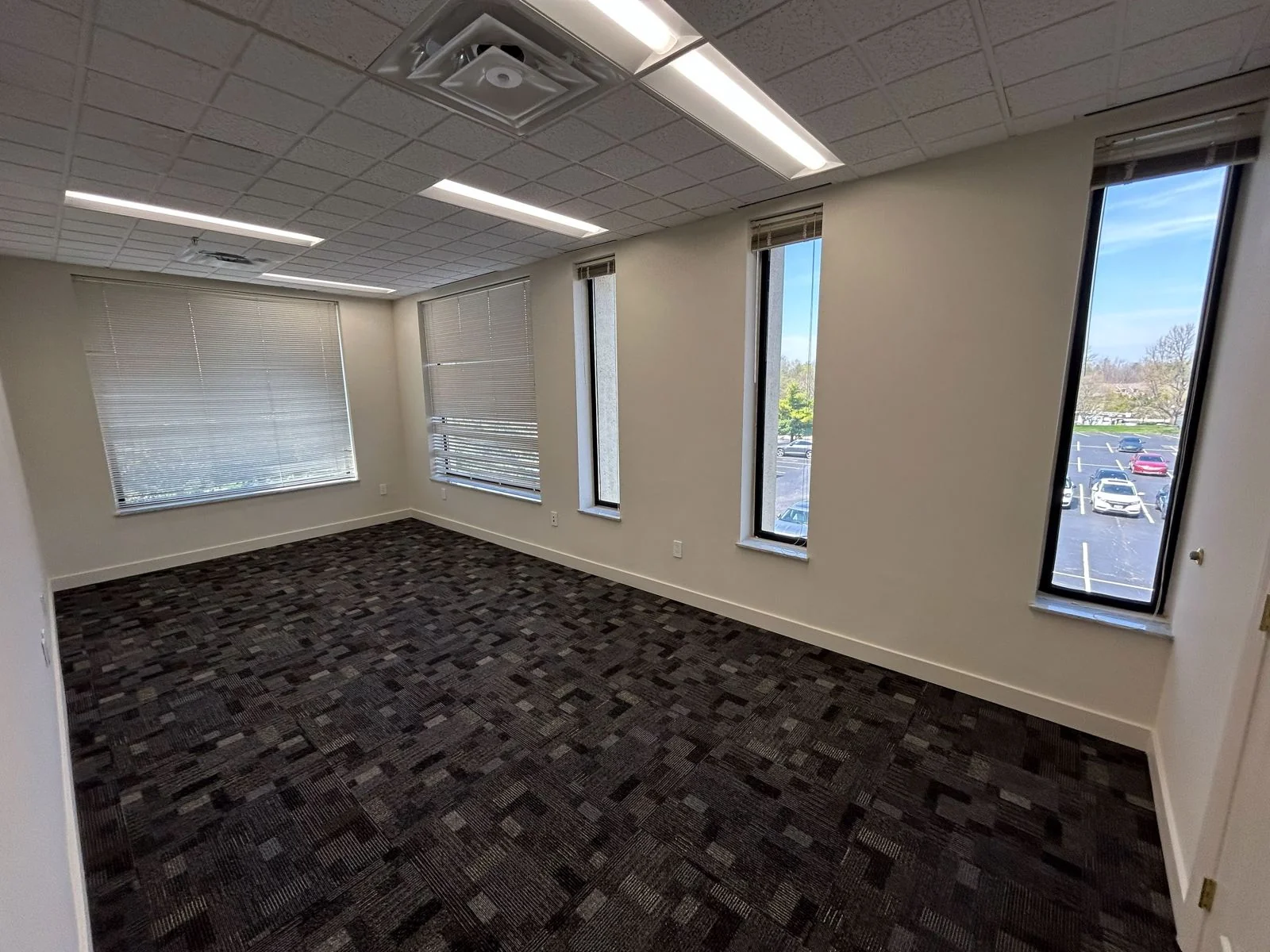 5025 Arlington Centre Blvd. — Lease in Columbus, OH, photo 7 of 8