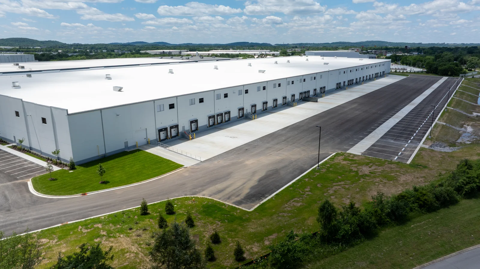 575 Maddox Simpson Parkway — Lease in Lebanon, TN, photo 4 of 8