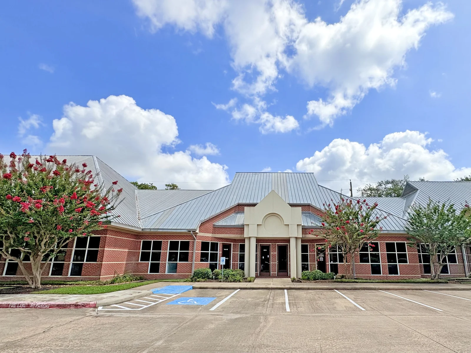 Healthcare in Sugar Land, TX — Lease in Sugar Land, TX, photo 2 of 8