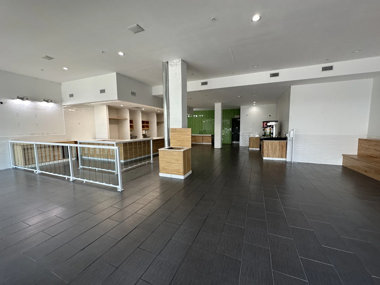 Downtown Retail Space for Lease — Lease in Baton Rouge, LA, photo 2 of 8