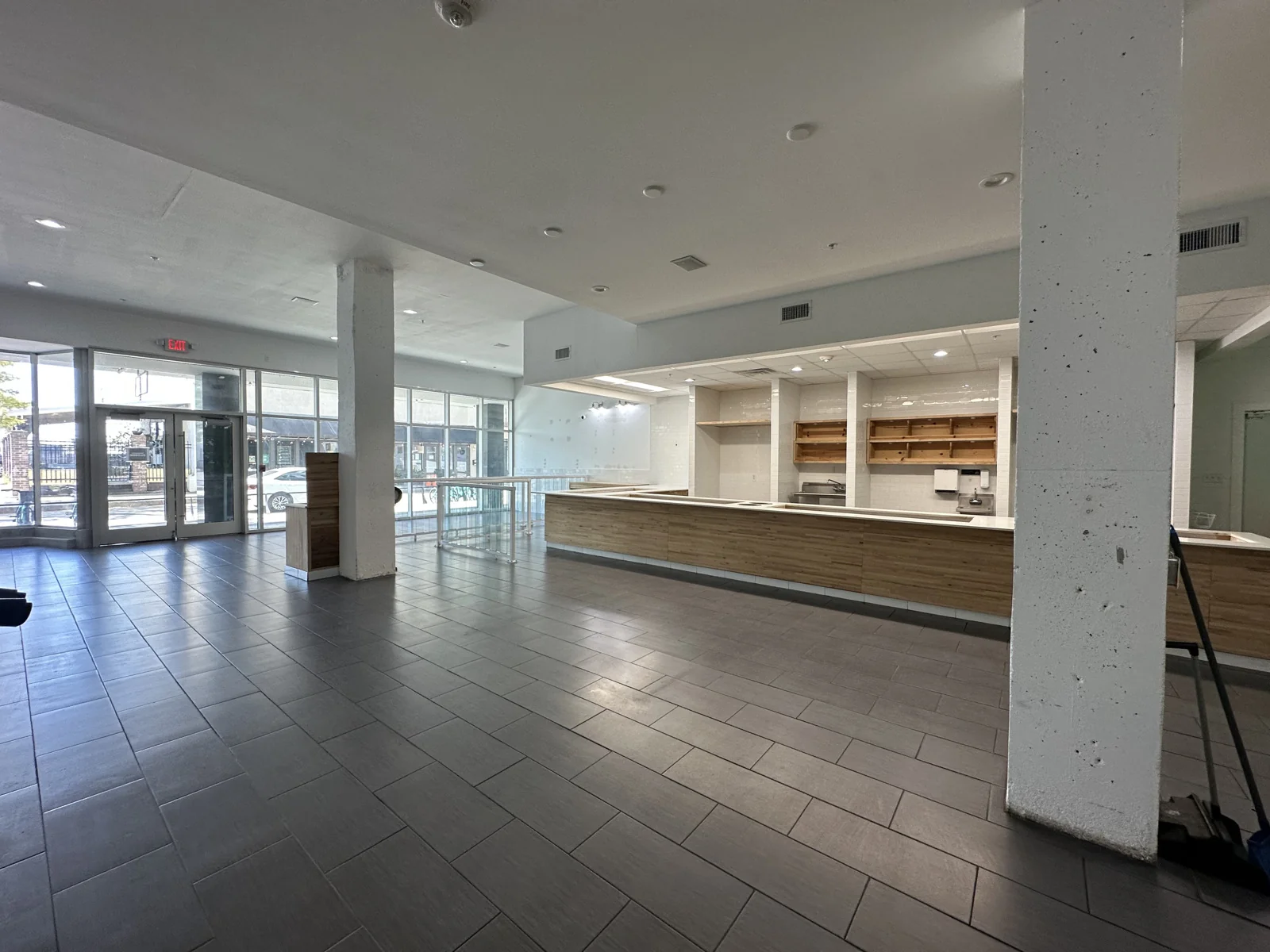 Downtown Retail Space for Lease — Lease in Baton Rouge, LA, photo 5 of 8