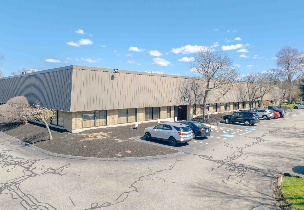 FlexIndustrial in Woburn, MA — Lease in Woburn, MA, photo 1 of 2