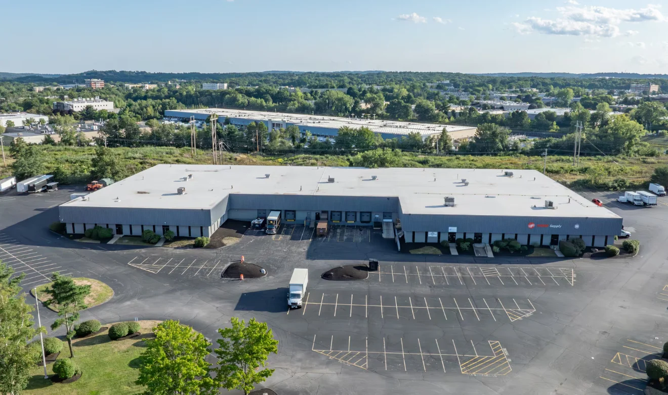 FlexIndustrial in Woburn, MA — Lease in Woburn, MA, photo 2 of 2