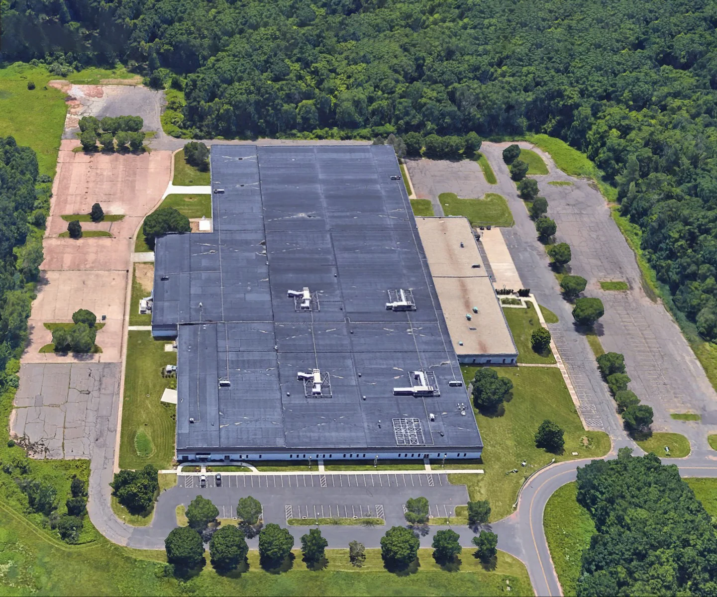 Industrial in East Windsor, CT — Sale in East Windsor, CT, photo 2 of 2