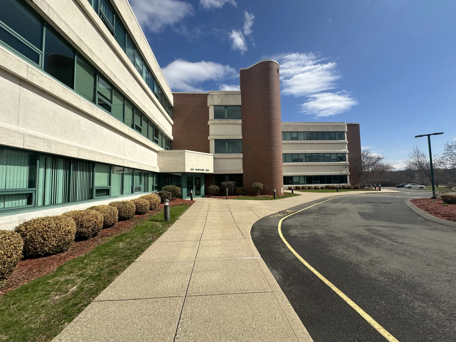 Office in Hadley, MA — Sale in Hadley, MA, photo 1 of 8