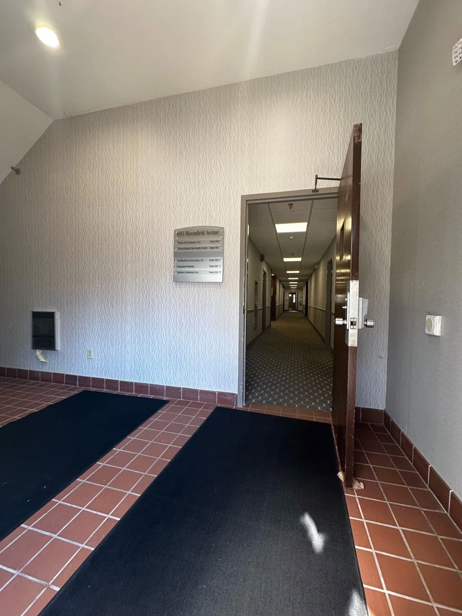 Office in Bloomfield, CT — Sale in Bloomfield, CT, photo 5 of 8