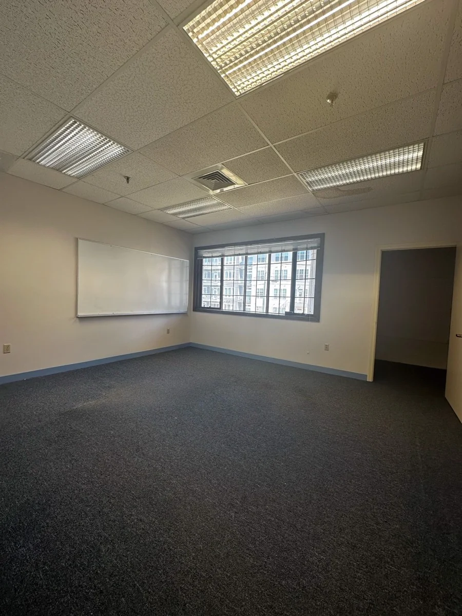 Office in Bloomfield, CT — Sale in Bloomfield, CT, photo 8 of 8