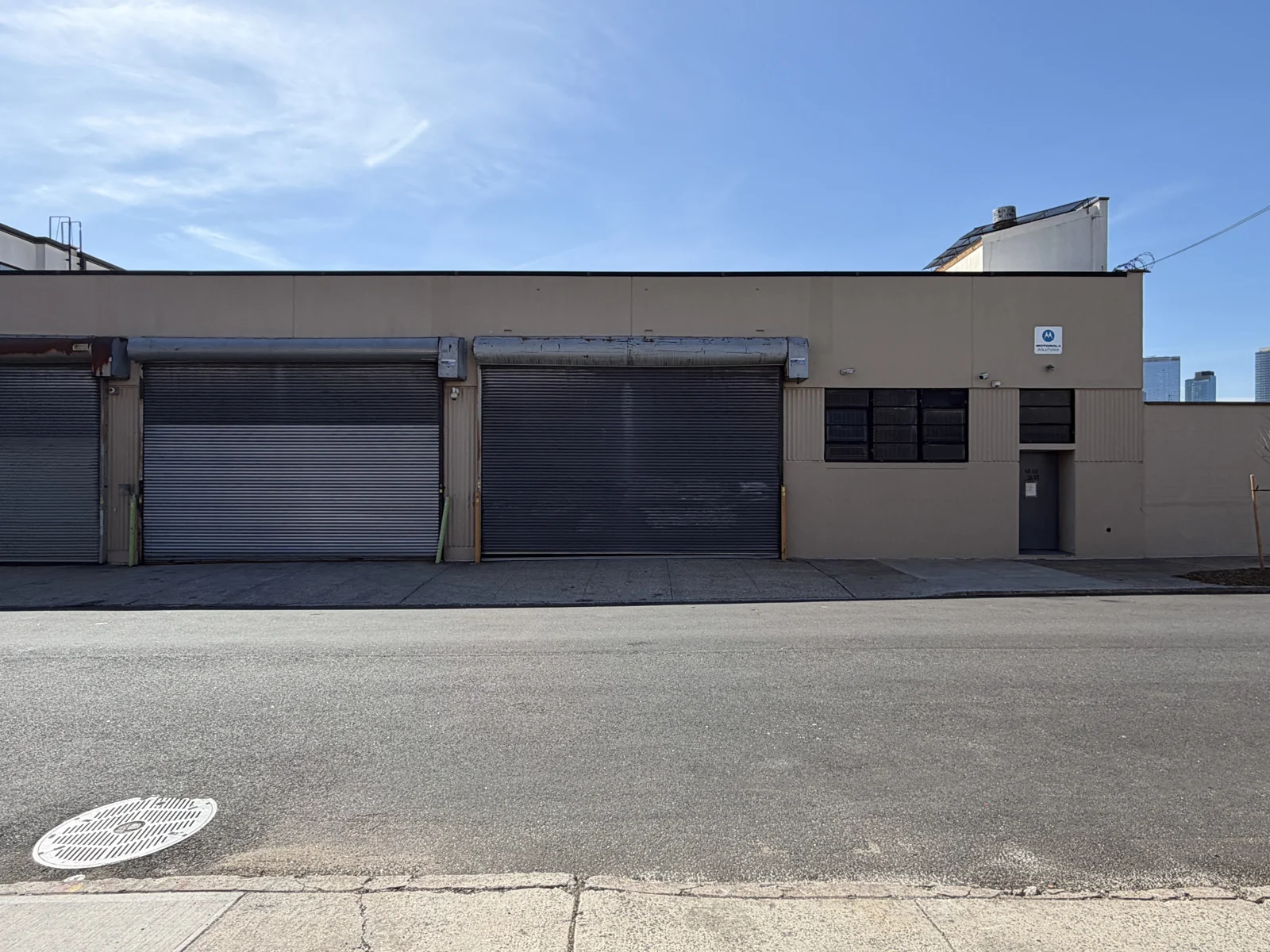 Industrial in Long Island City, NY — Lease in Long Island City, NY, photo 2 of 4