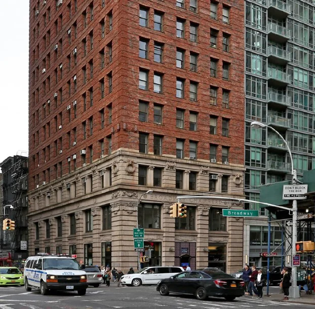 Retail in New York, NY — Lease in New York, NY, photo 2 of 3