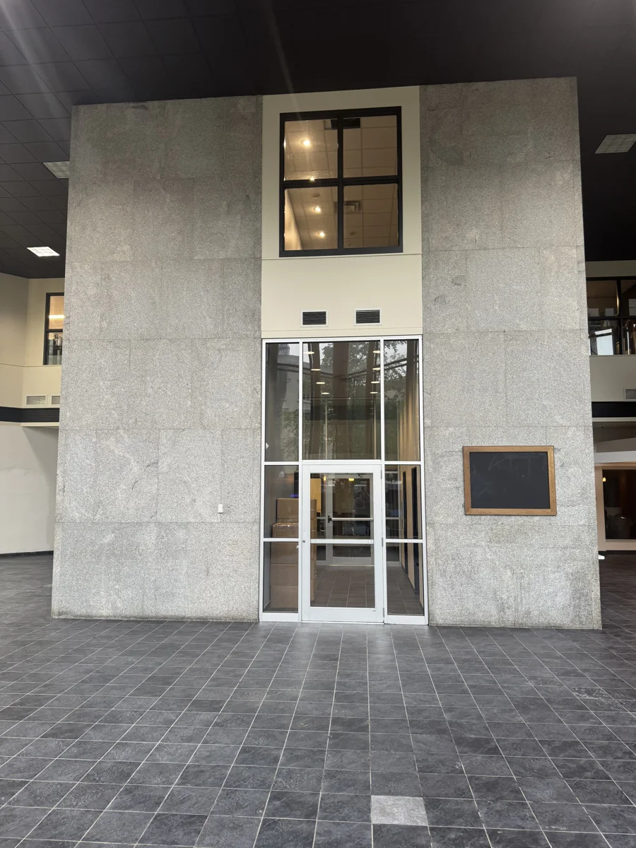 Retail in Albany, NY — Lease in Albany, NY, photo 4 of 8