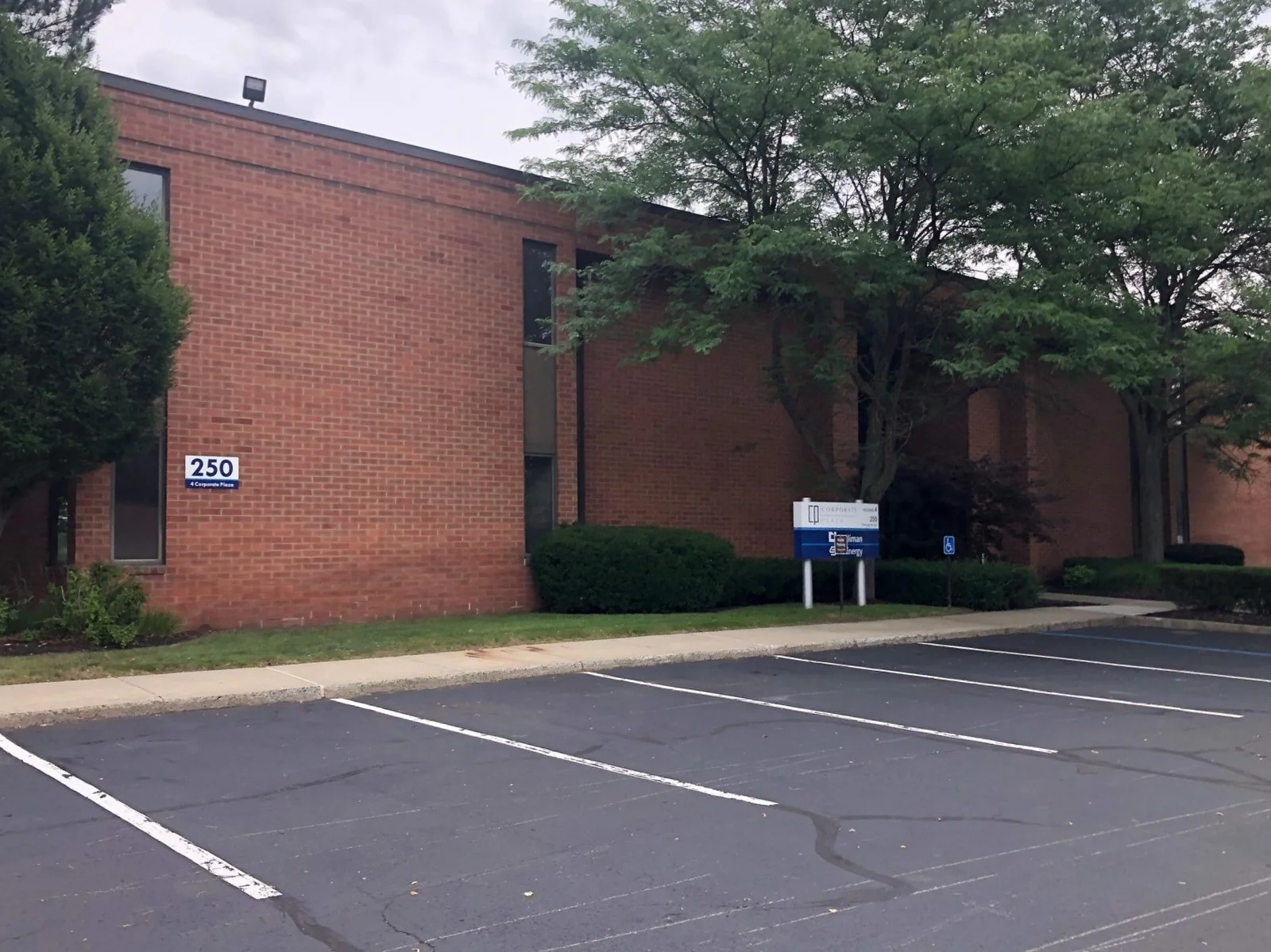 Corporate Plaza Office Park — Lease in Albany, NY, photo 8 of 8