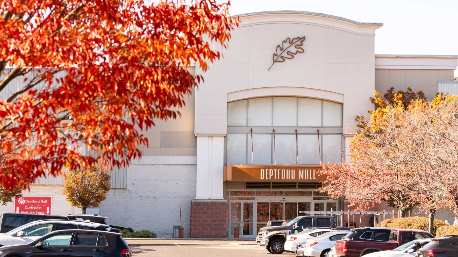 Deptford Mall — Lease in Deptford, NJ, photo 1 of 2