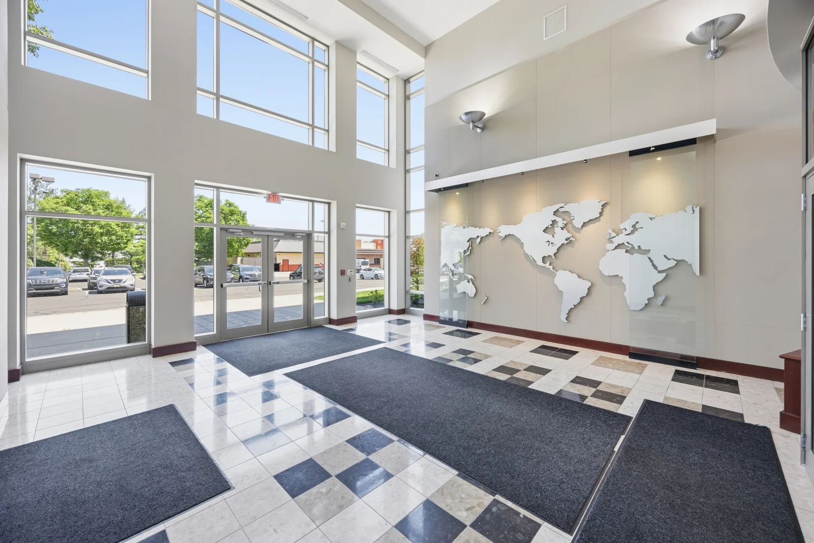 Office in Jamison, PA — Sale in Jamison, PA, photo 3 of 4