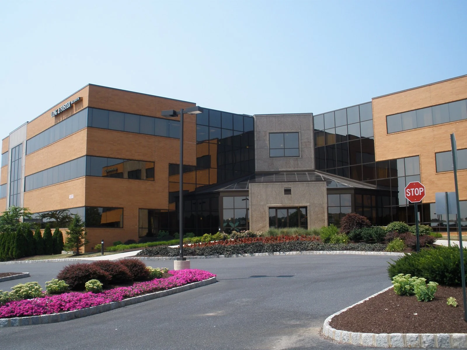 Crowne Point Corporate Center — Lease in Bethlehem, PA, photo 1 of 3