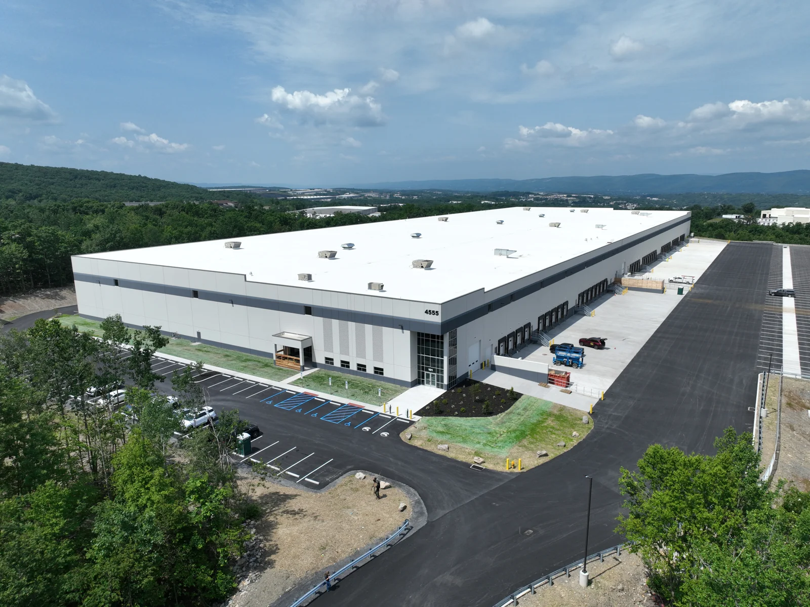 High-Performance Class A Space, Available Now — Lease in Pittston, PA, photo 2 of 5