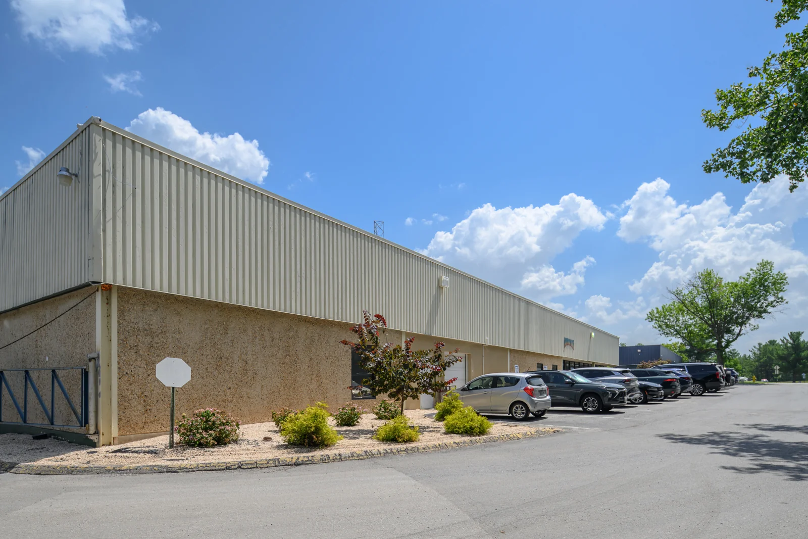 FULLY REFRIGERATED WAREHOUSE — Sale in Hanover, MD, photo 1 of 2