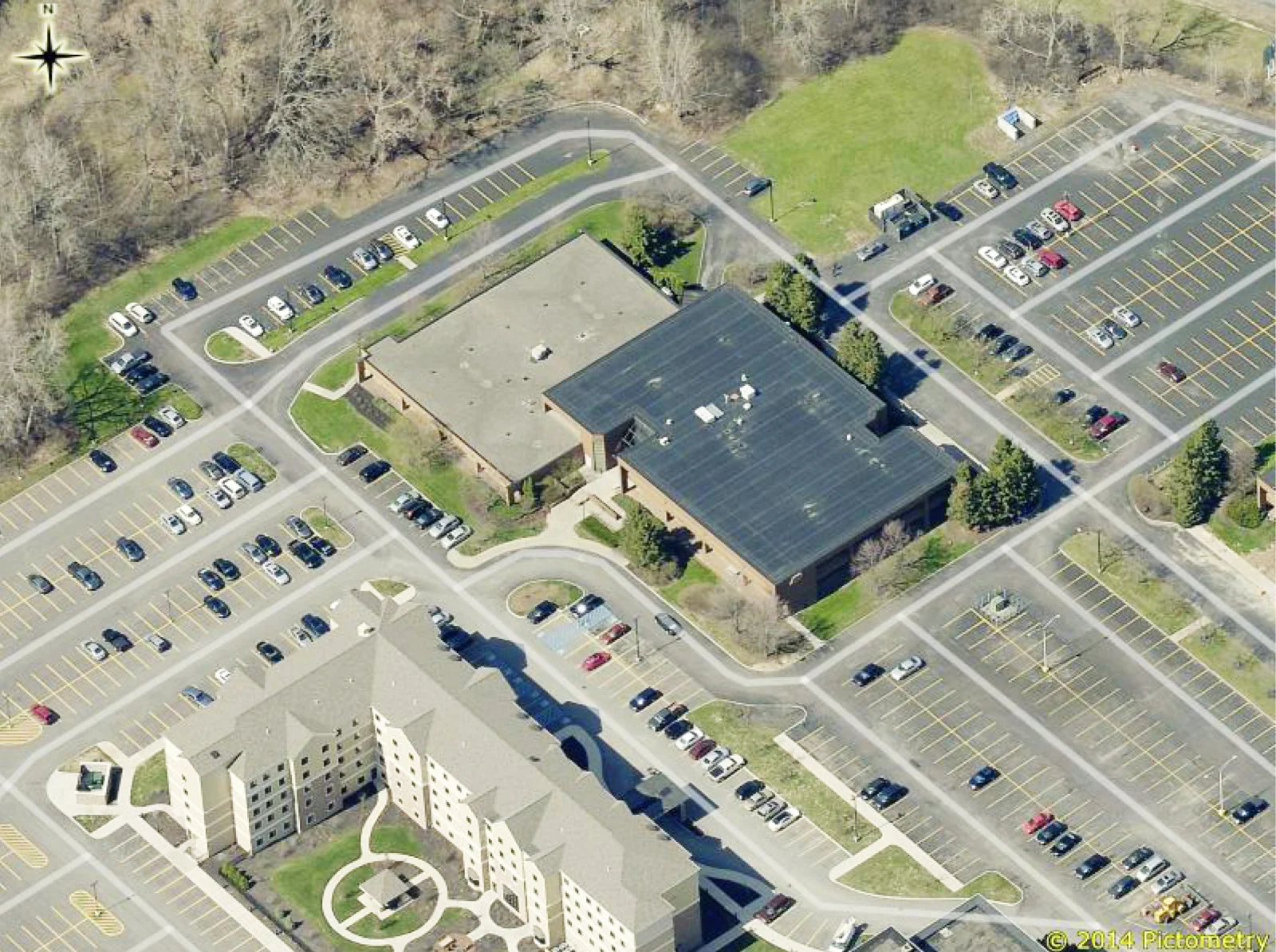 First Republic Office Park Building II — Lease in Liverpool, NY, photo 2 of 3