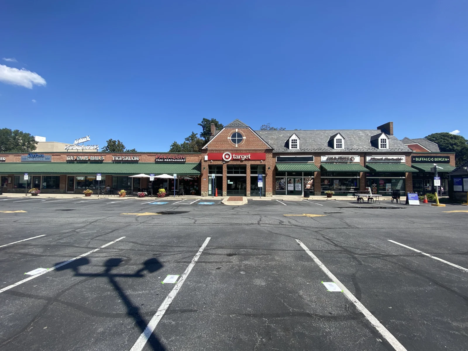 Target Cleveland Park — Lease in Washington, DC, photo 3 of 3