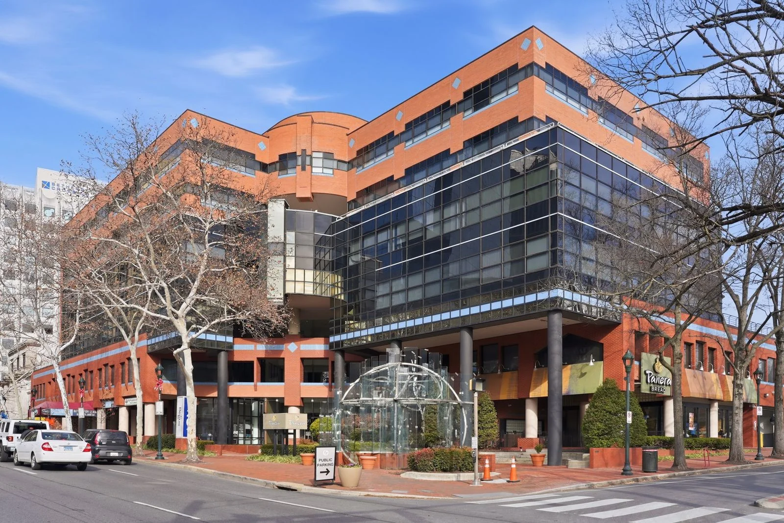 Bethesda Gateway Building — Lease in Bethesda, MD, photo 1 of 8