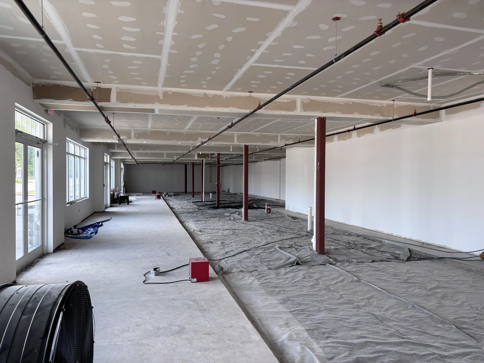 Retail Space at Perinton Hills Townhomes & Apartments — Lease in Fairport, NY, photo 3 of 3