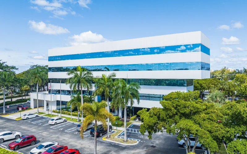 Port Royale Financial Center — Lease in Fort Lauderdale, FL, photo 1 of 1