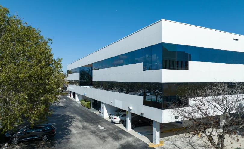 Coral Ridge Office Center — Lease in Fort Lauderdale, FL, photo 1 of 1