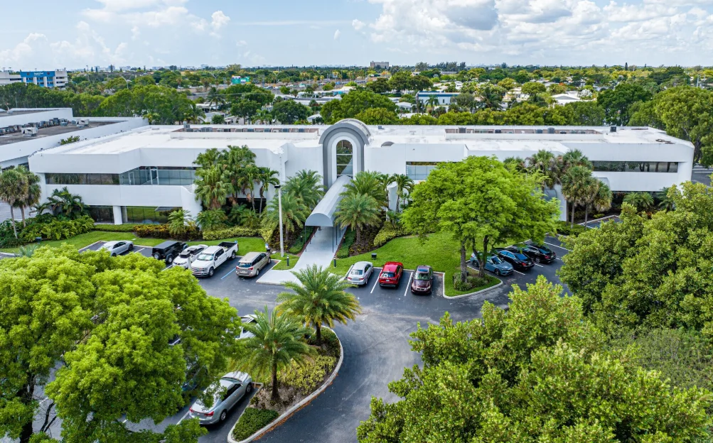 Deerfield Office Center — Lease in Deerfield Beach, FL, photo 1 of 1