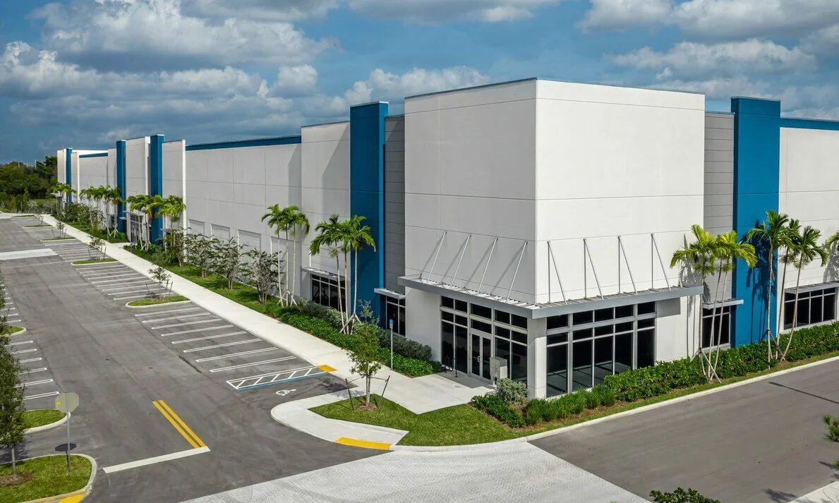 CenterPoint Powerline - Building 2 — Lease in Pompano Beach, FL, photo 3 of 8
