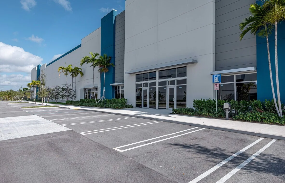 CenterPoint Powerline - Building 2 — Lease in Pompano Beach, FL, photo 6 of 8